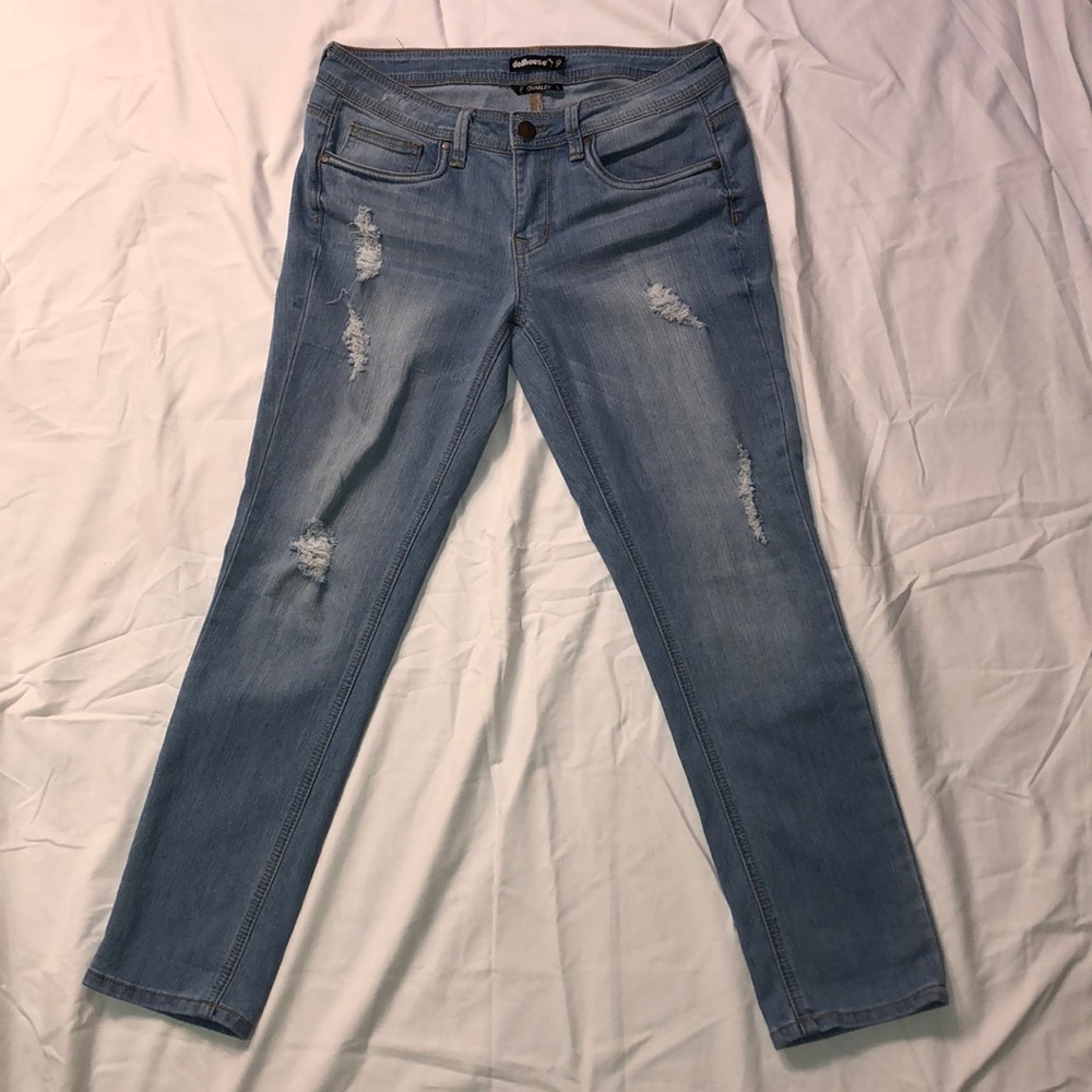 Dollhouse skinny jeans